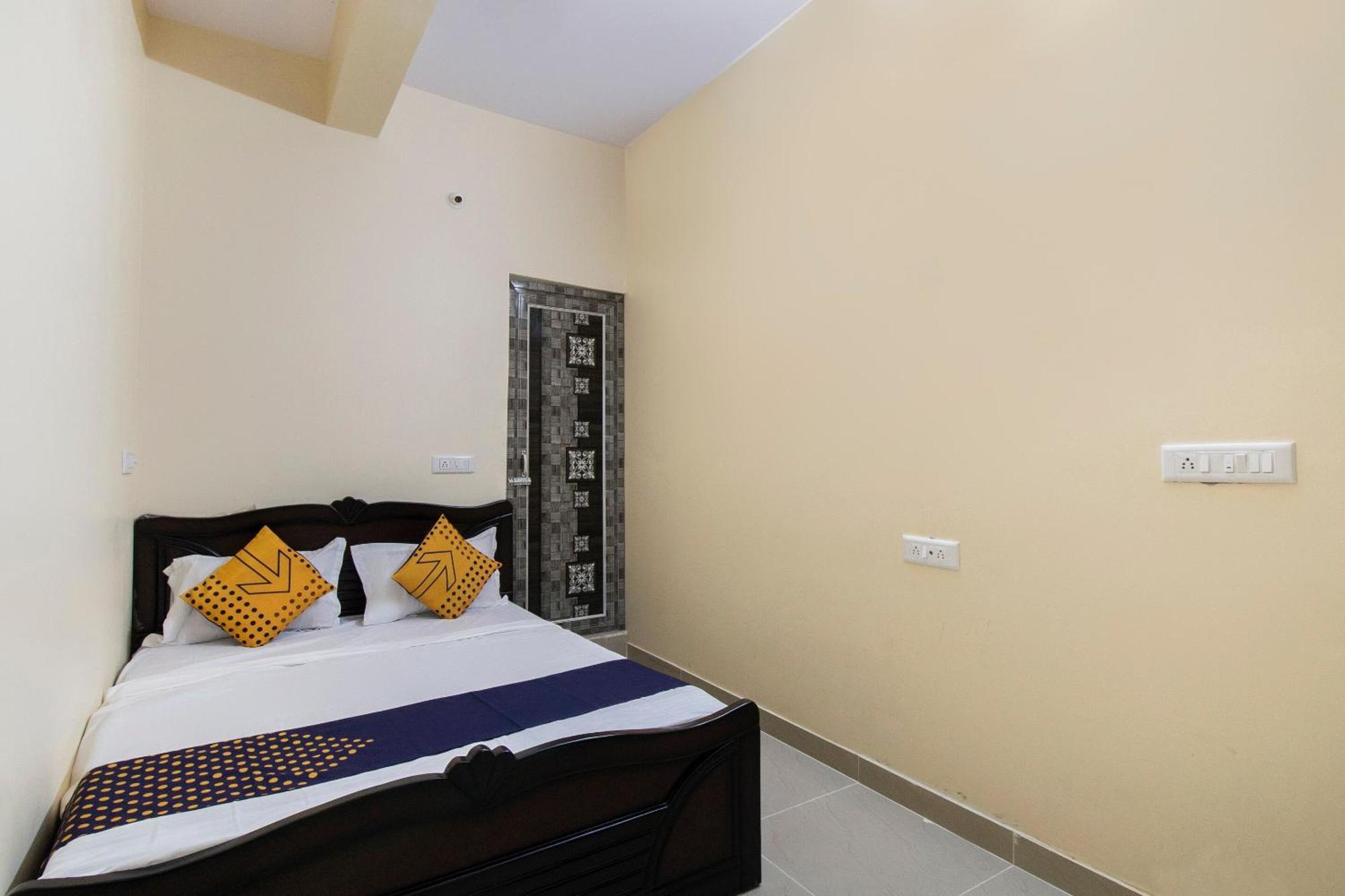 Spot On Ssr Lodging And Boarding Bangalore Exterior photo